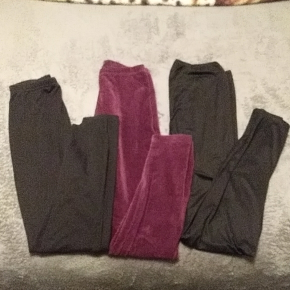 (3) Pair Of Leggings - Picture 1 of 6